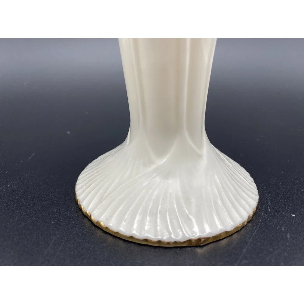 Marilyn Roman Designs Vase Liza's Lilly Cream‎ And Gold